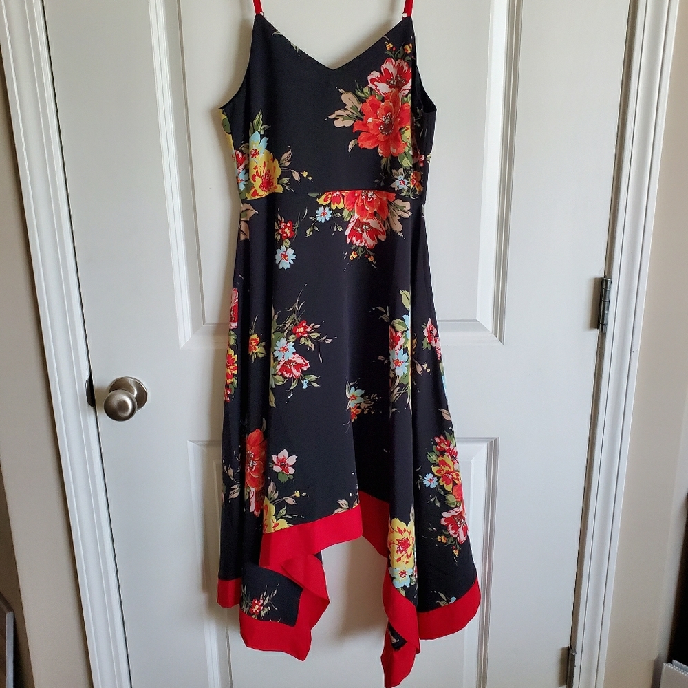 NWOT Lulu's Spaghetti Strap Shark Bite Midi Dress